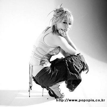 Hilary Duff-Anywh-popspia-ere.jpg